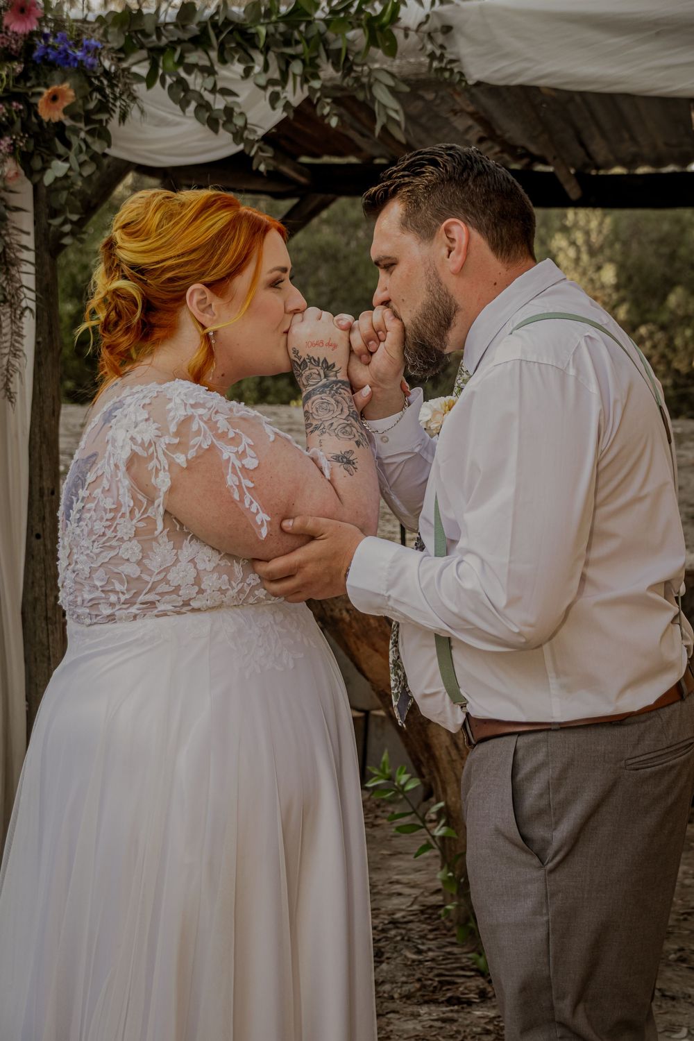 Closing wedding carousel image 8