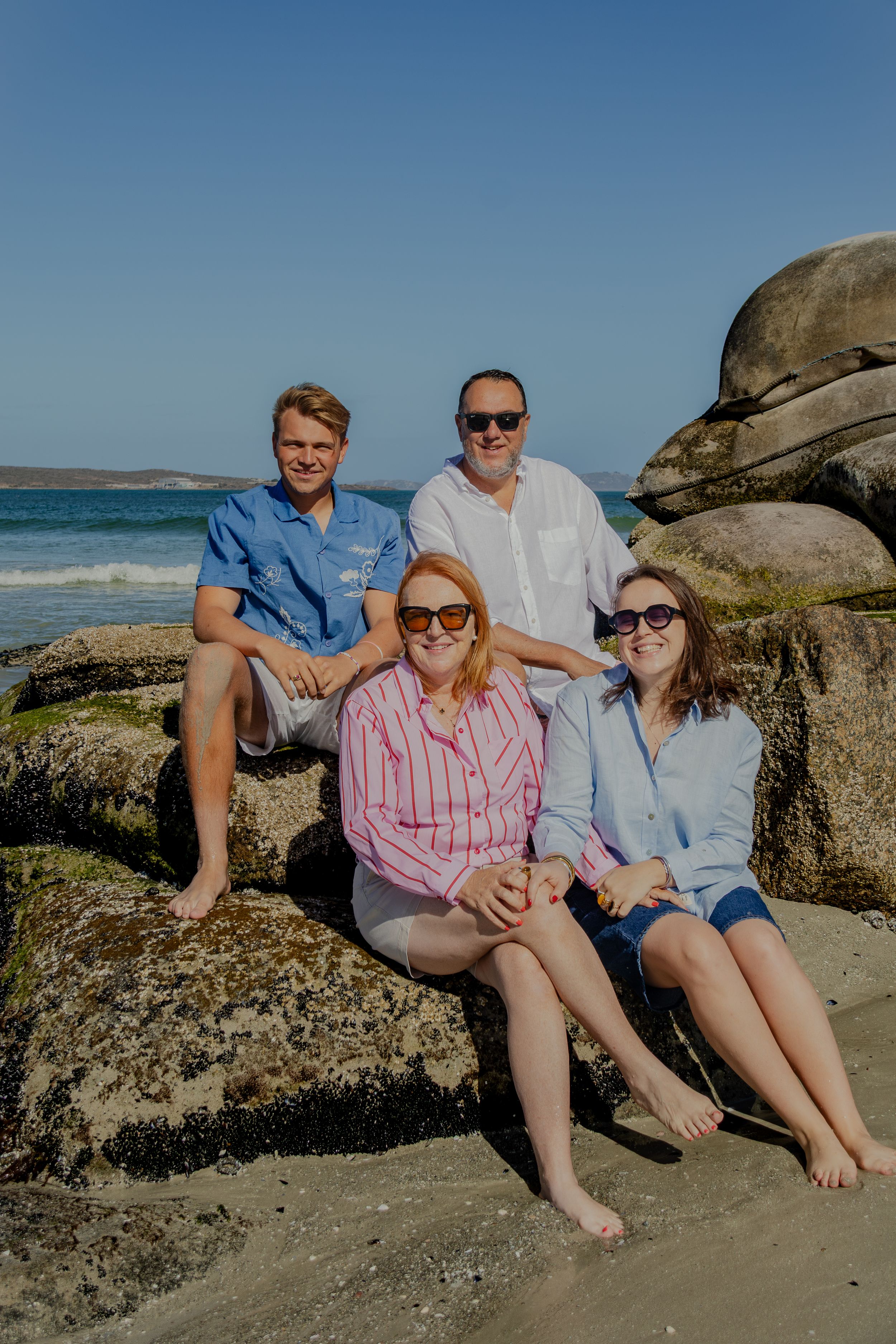 Family carousel two image 9